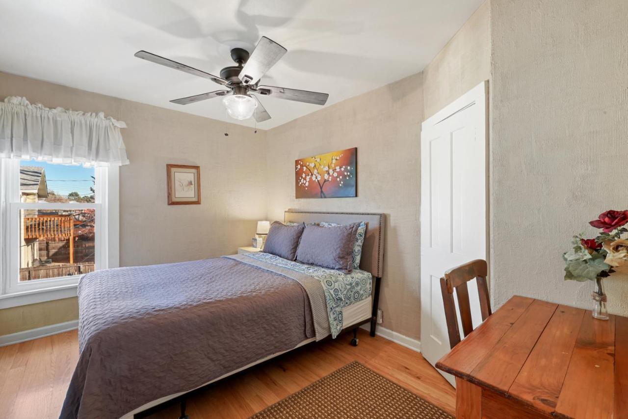 Garden City House With Hot Tub Colorado Springs Extérieur photo